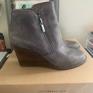 Cute Lucky Brand Bootie Wedge 😎
